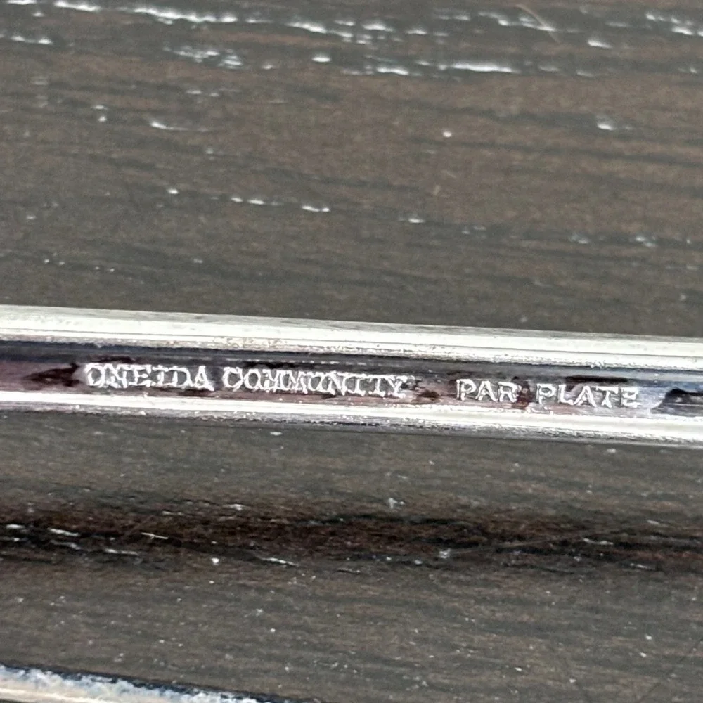 Oneida Community Par Plate | Bridal Wreath | Silverplate Cocktail Fork |‎ 1915